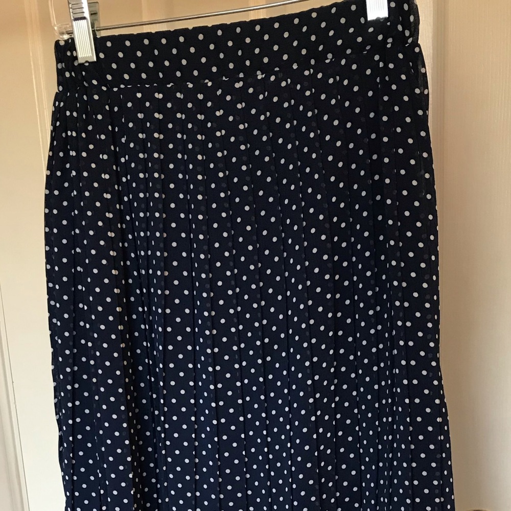 polka dotted high-low skirt
